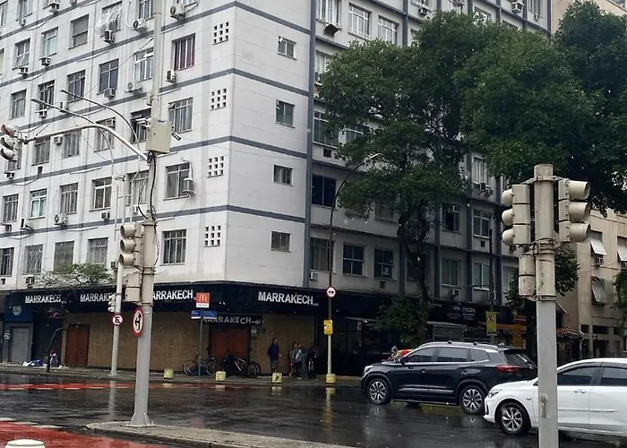 Sol E Mar Copacabana -Ar Condicionado , Geladeira, Wi-Fi E 3 Camas A 1 Quadra Da Praia Rio de Janeiro